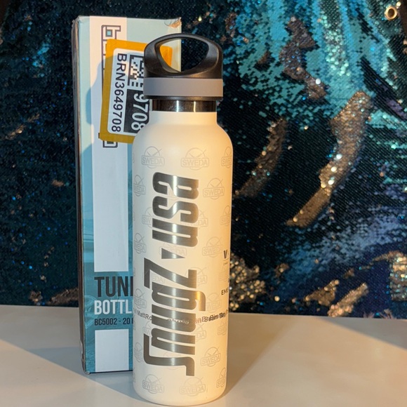 Tundra Stainless Steel Copper Water Bottle 20 oz White NWT - Picture 2 of 11